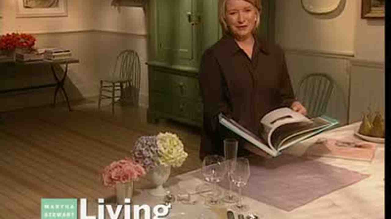Video Napkin Folding For Weddings Martha Stewart