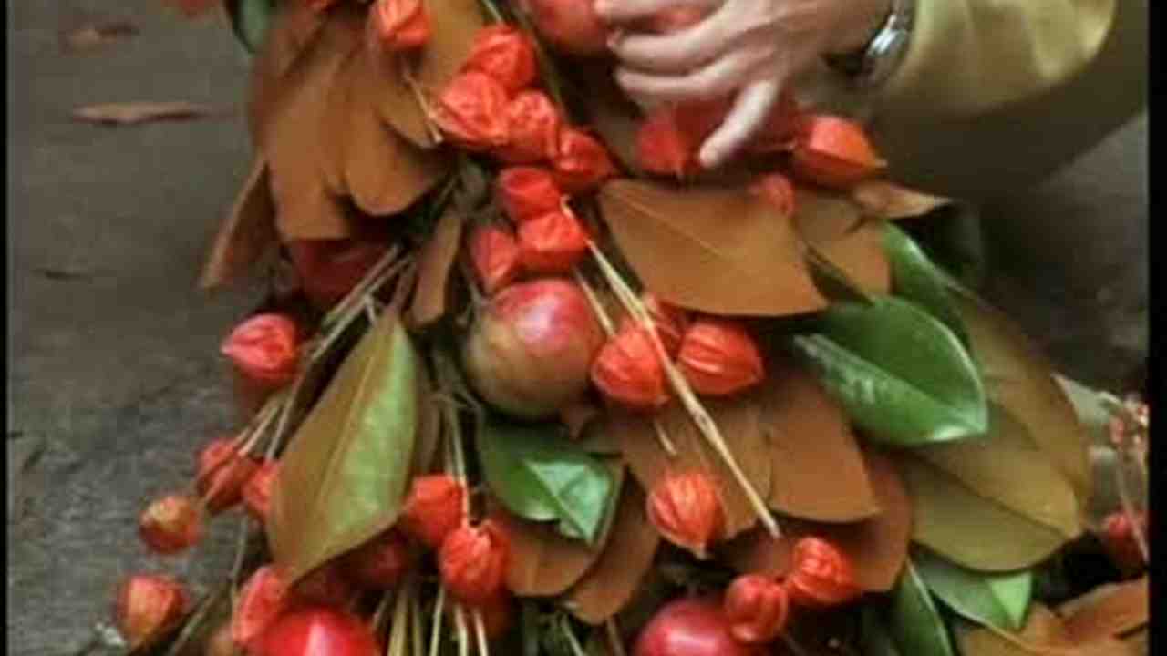 Video How To Make Foraged Fall Decorations Martha Stewart