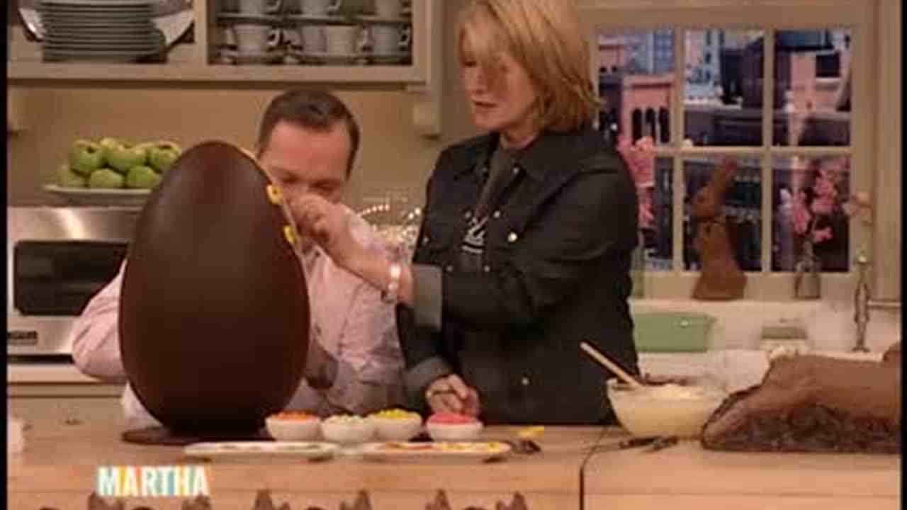 Video How To Decorate A Chocolate Easter Egg Martha Stewart