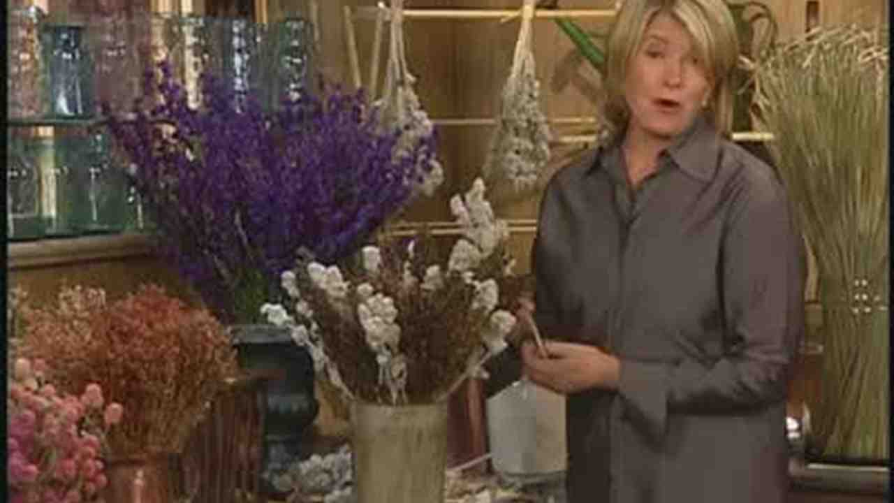 Video Arranging Your Dried Everlasting Plants Martha Stewart Video Arranging Your Dried Everlasting Plants Martha Stewart