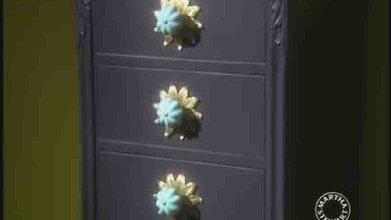 Video Martha Stewart Rehabs A Dresser With Drawer Pulls Martha