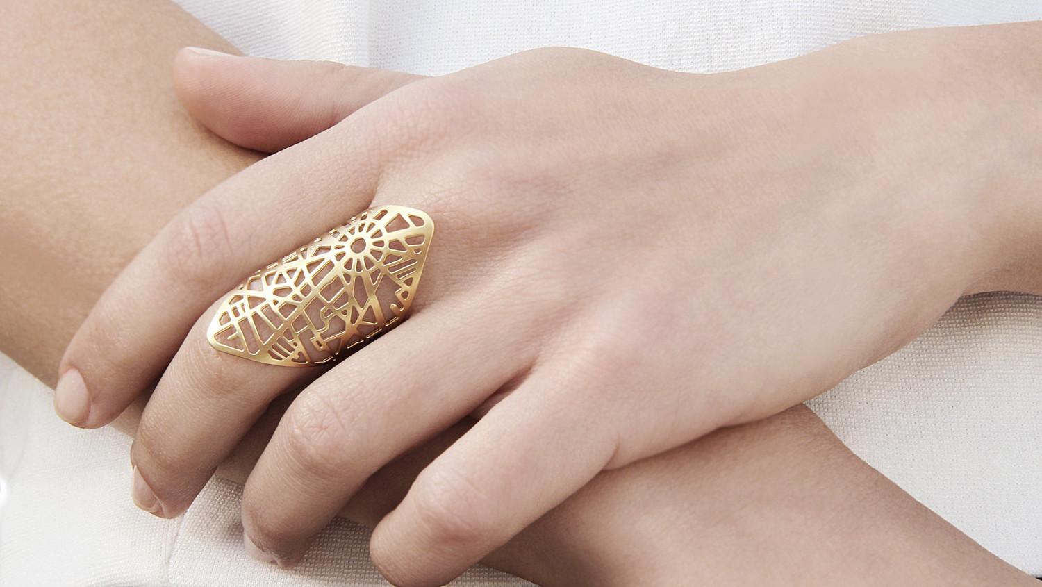 This Custom Map Jewelry Is As Pretty As It Is Memorable Martha Stewart