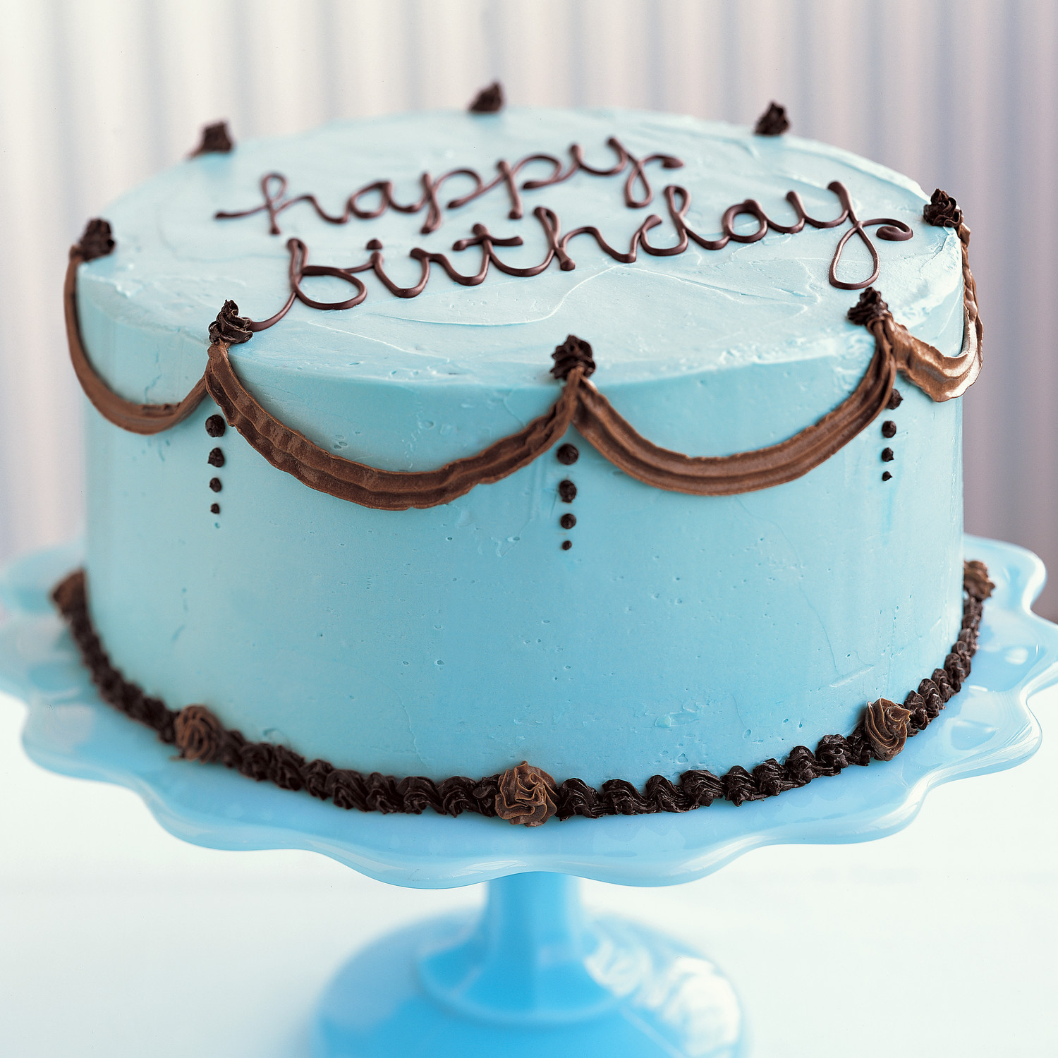 how-to-decorate-a-birthday-cake-martha-stewart