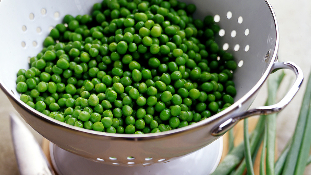 Sauteed Peas and Scallions Recipe | Martha Stewart