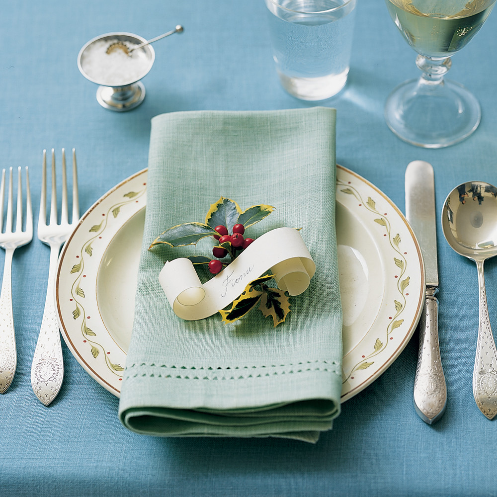 Holiday Table Settings | Martha Stewart