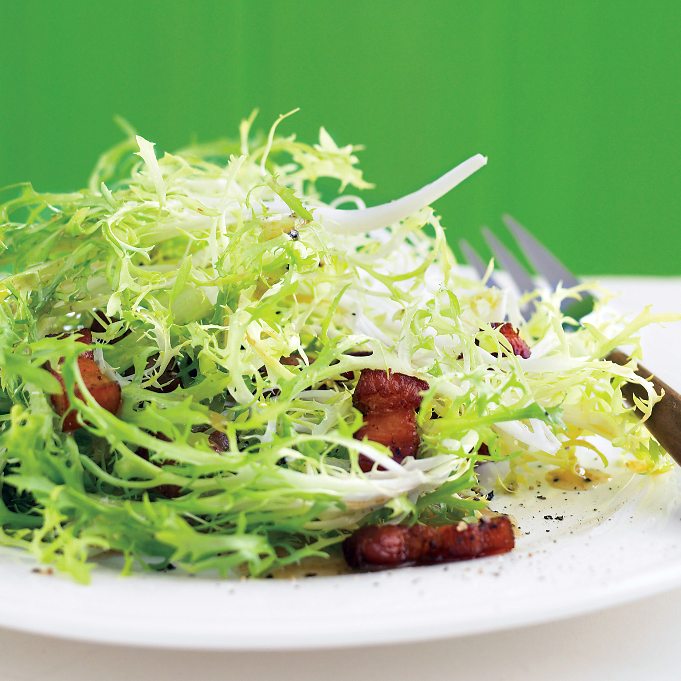 Frisee Salad With Warm Bacon Vinaigrette