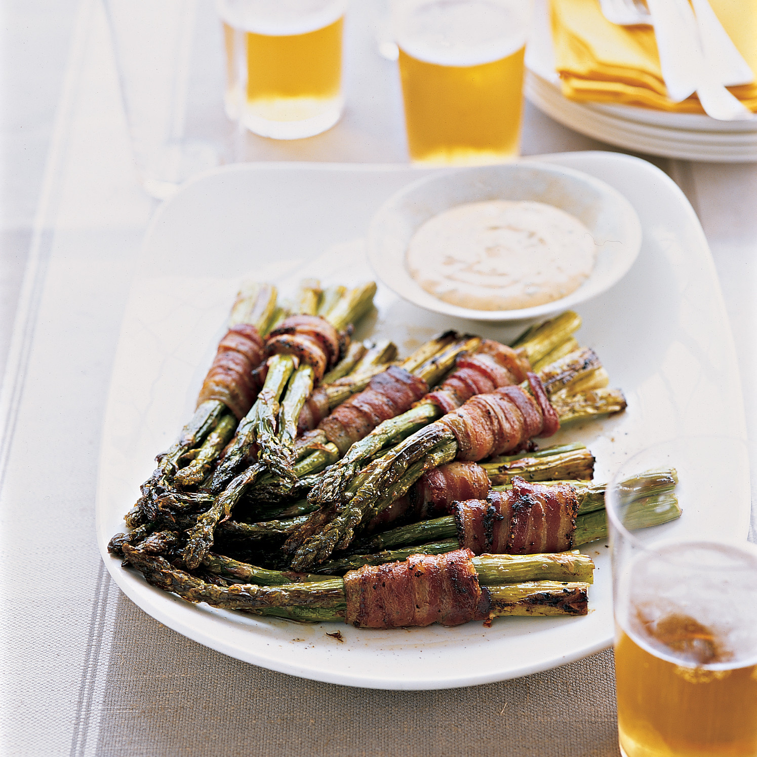 BaconWrapped Asparagus Bundles with Spicy Dipping Sauce