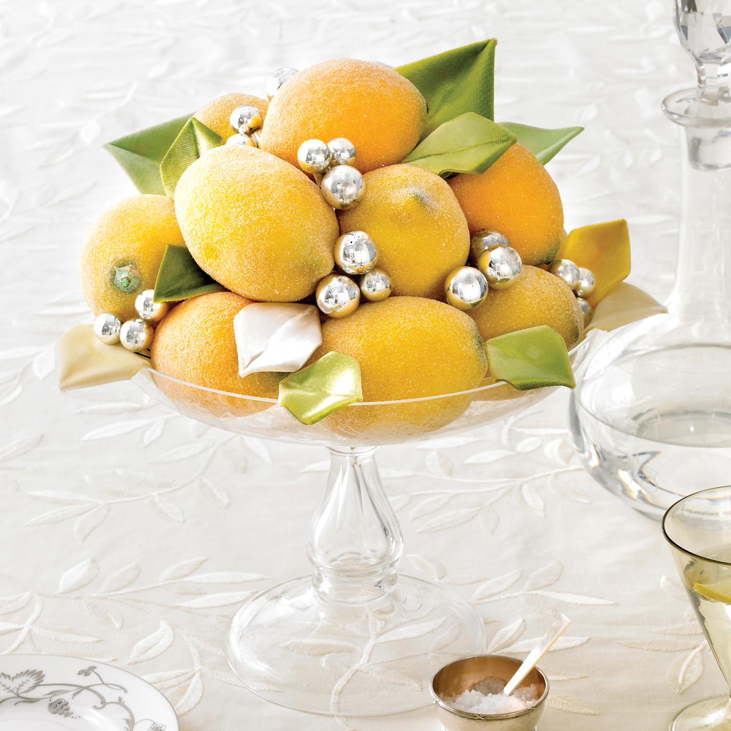 New Year's Eve Table Decorations | Martha Stewart