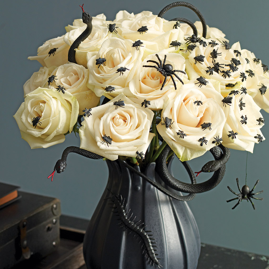 Deranged Halloween Centerpiece | Martha Stewart