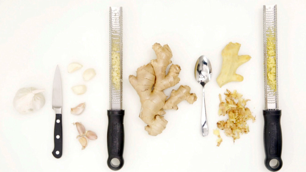 Video How to Mince without a Knife Martha Stewart