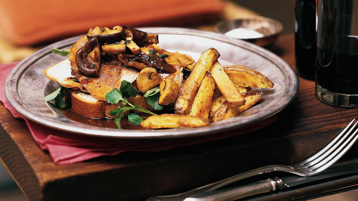 OpenFaced Turkey Sandwich with Mushroom Gravy