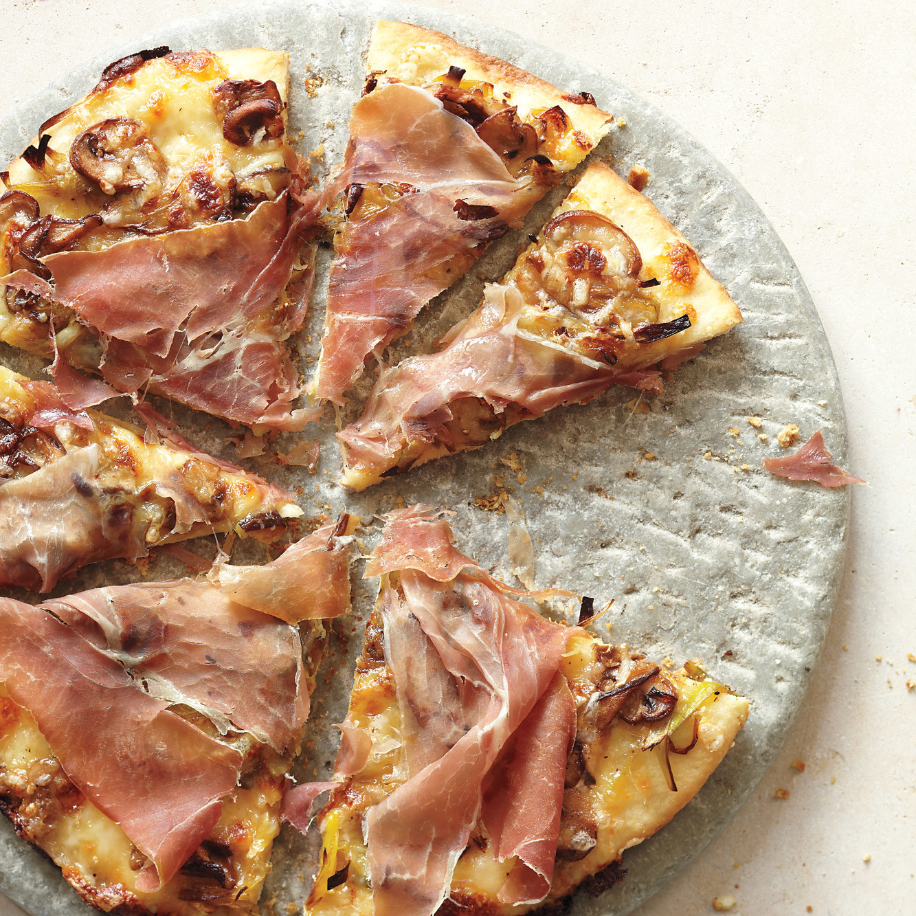 Leek, Mushroom, and Prosciutto Pizza