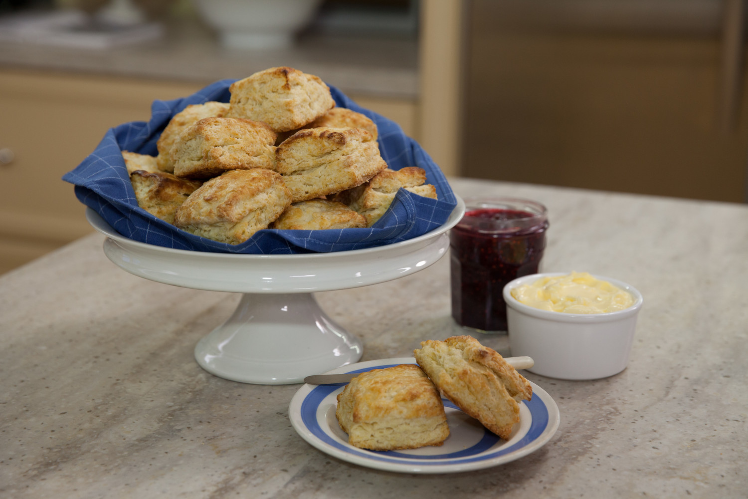 Video Buttermilk Biscuits Martha Stewart