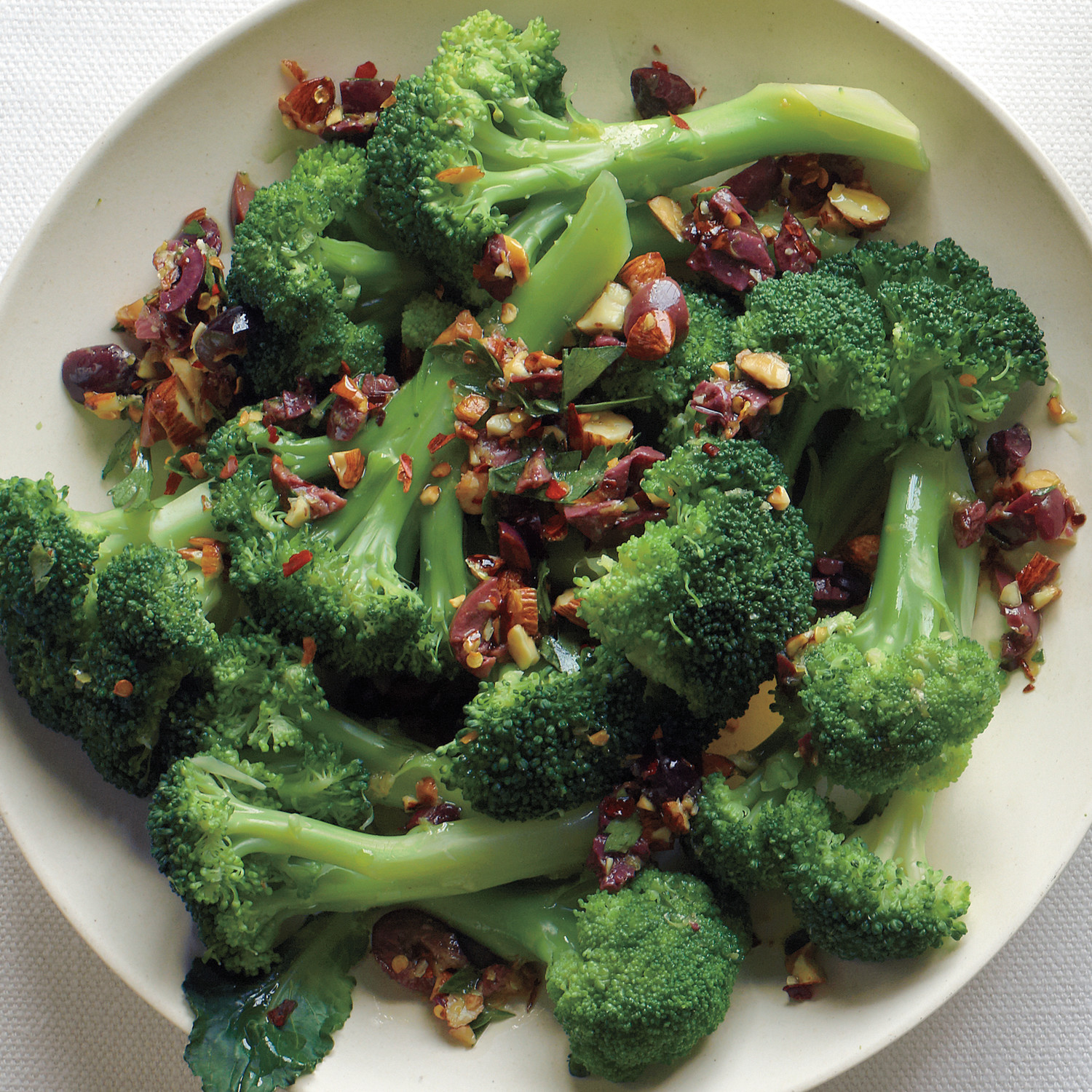 Broccoli with Almonds and Olives