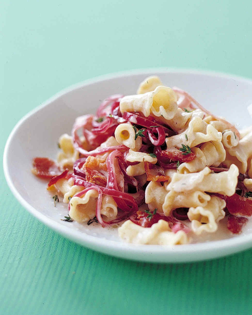 Pasta with Onion, Bacon, and Goat Cheese