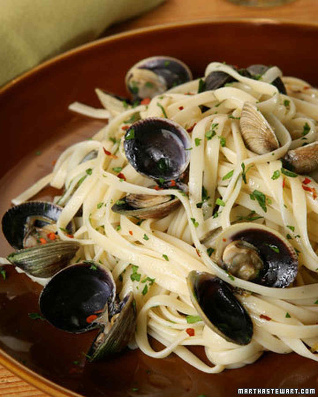 Linguine with Clams Recipe | Martha Stewart