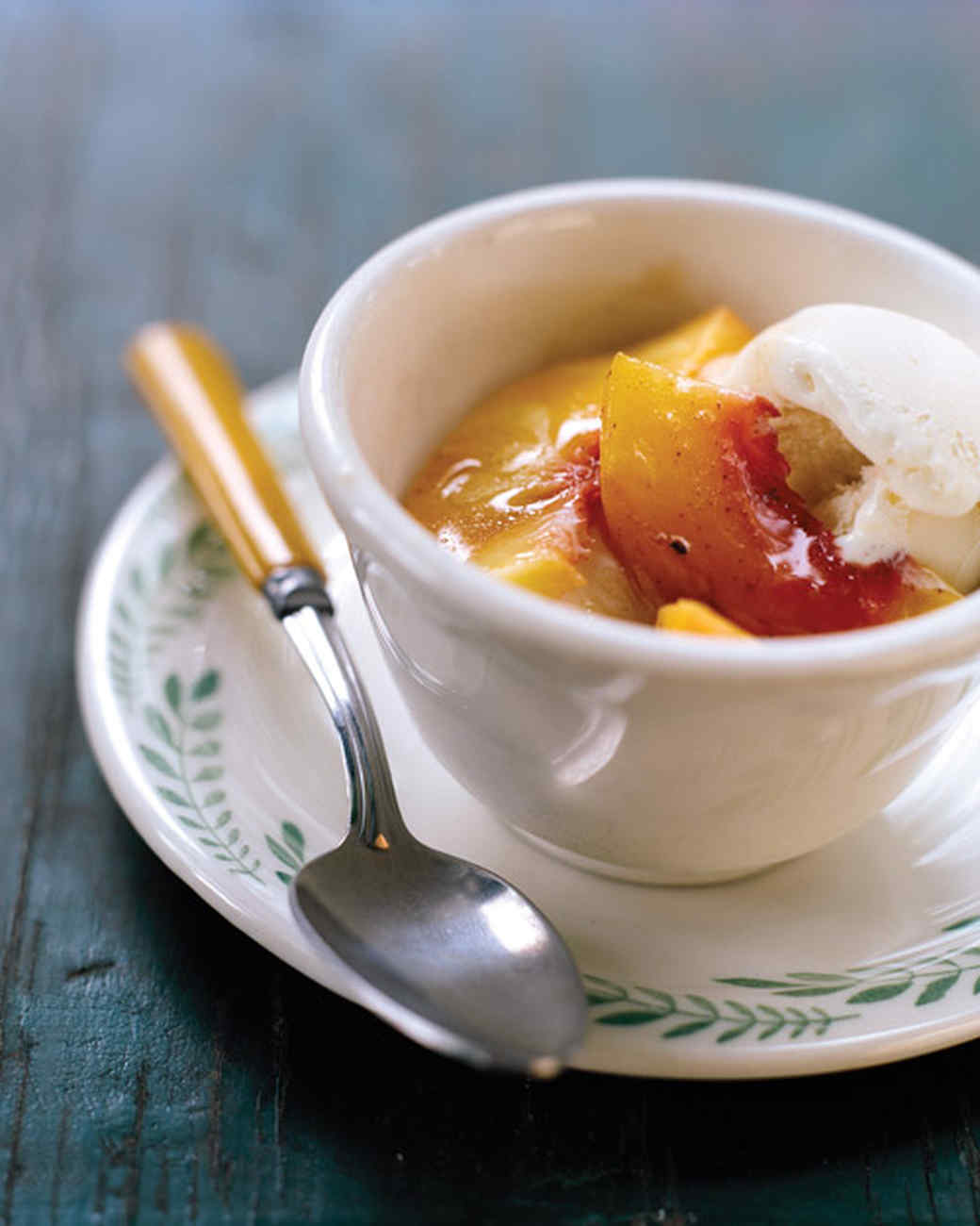 Grilled Vanilla Peaches