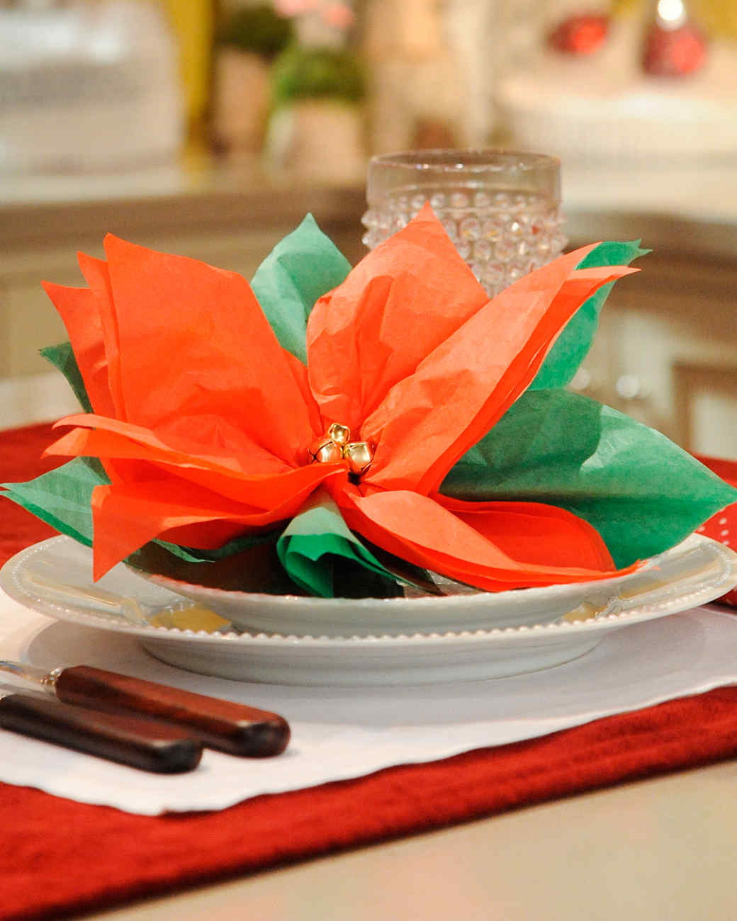 Holiday Table Decorations from ''The Martha Stewart Show'' and More