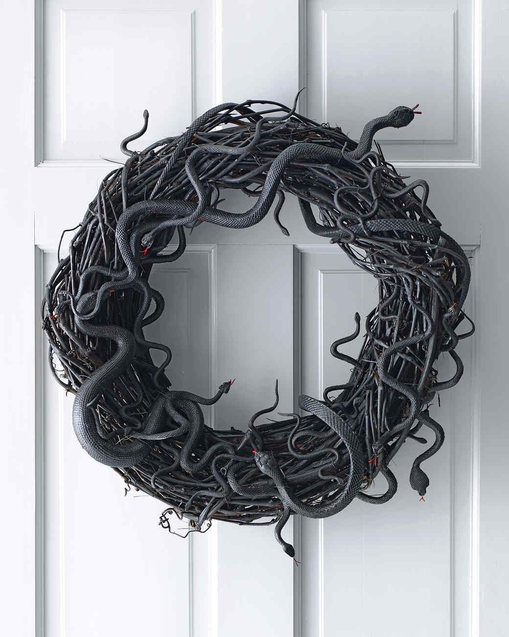  DIY Wreaths for Halloween, DIY Halloween, DIY Halloween Decor, Holiday Decor for Halloween, Holiday Home Decor, DIY Holiday Home, DIY Porch Decor, Halloween Porch Decor Ideas, Popular Pin