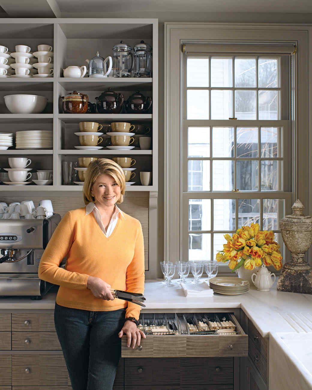 What do reviews typically say about Martha Stewart dinnerware?