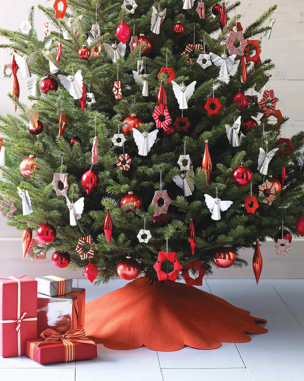 scalloped felt tree skirt martha stewart scalloped felt tree skirt martha stewart