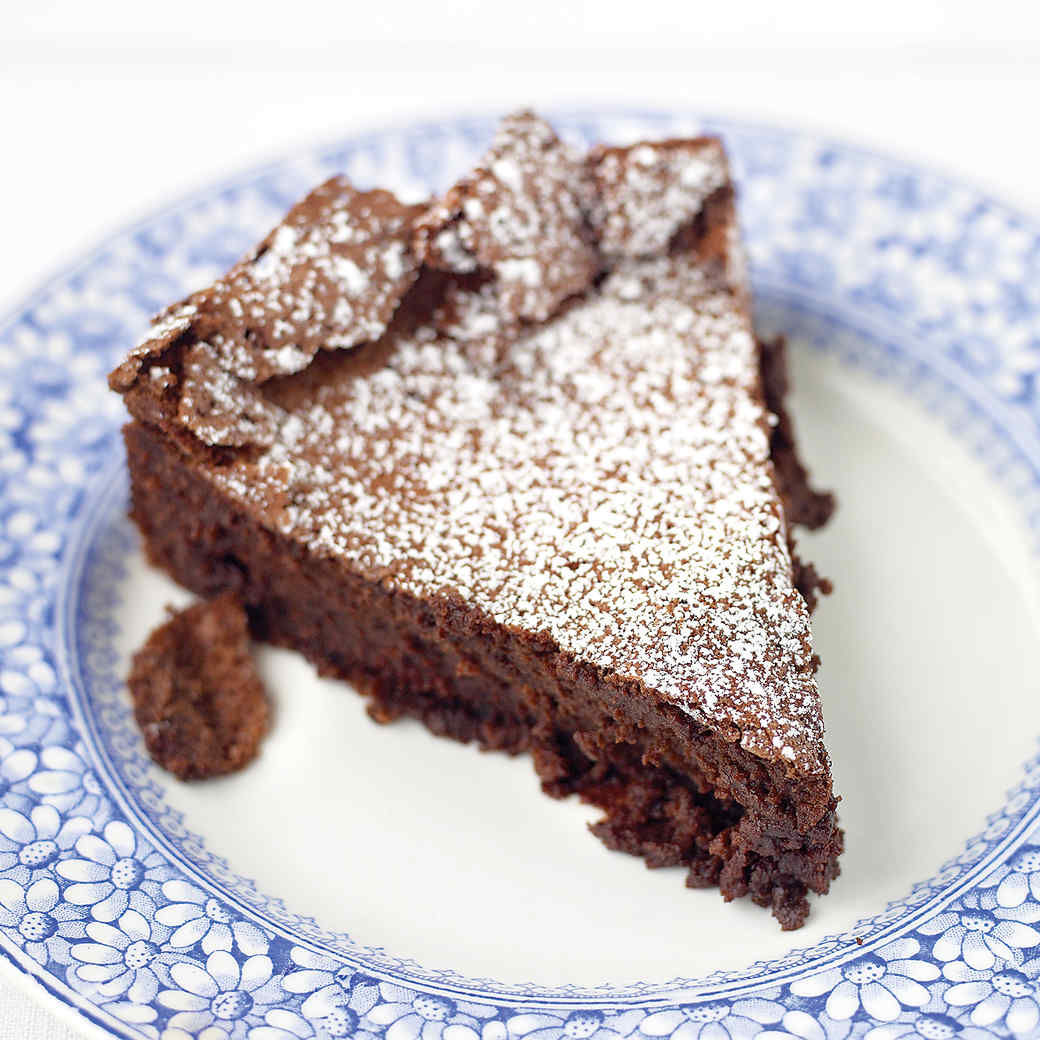 The Most Satisfying Flourless Chocolate Cake Martha Stewart How To Make Perfect Recipes 