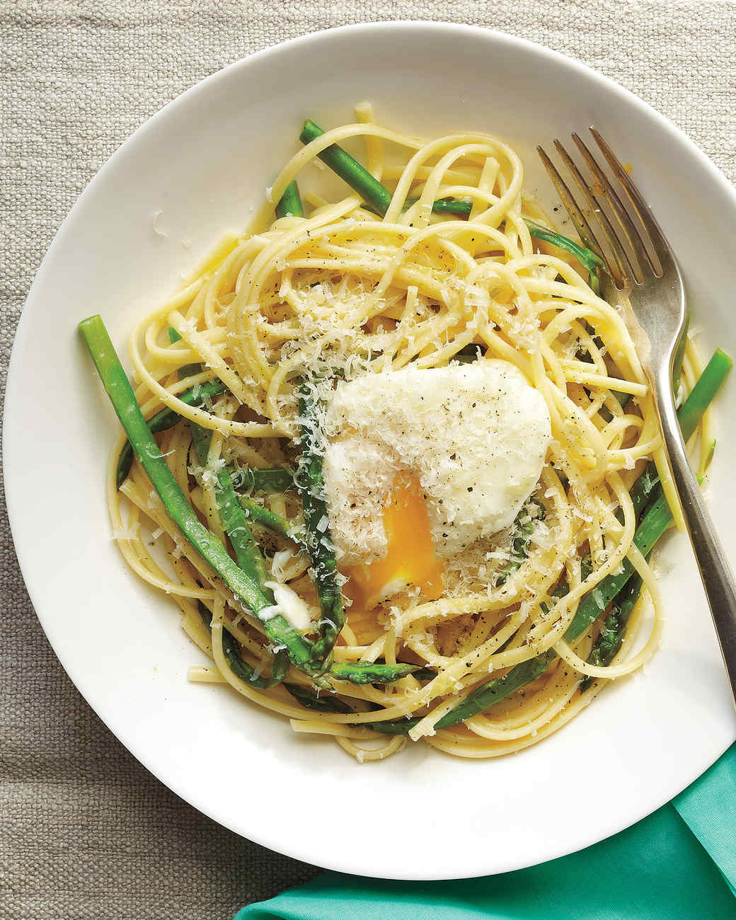 Linguine with Asparagus and Egg
