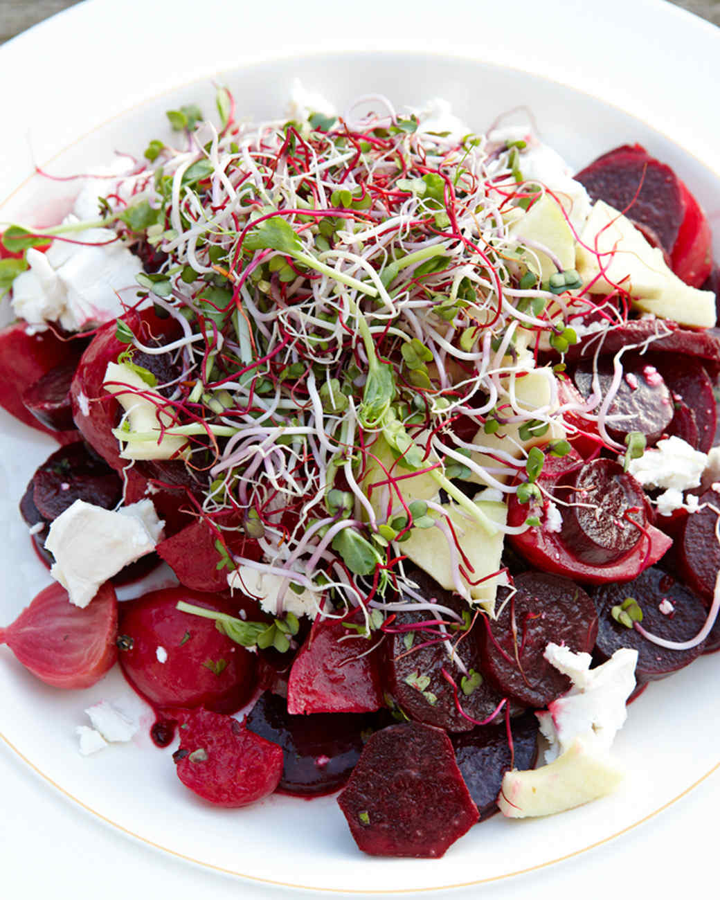 Beet Salad with Goat Cheese, Green Apple, and Honey