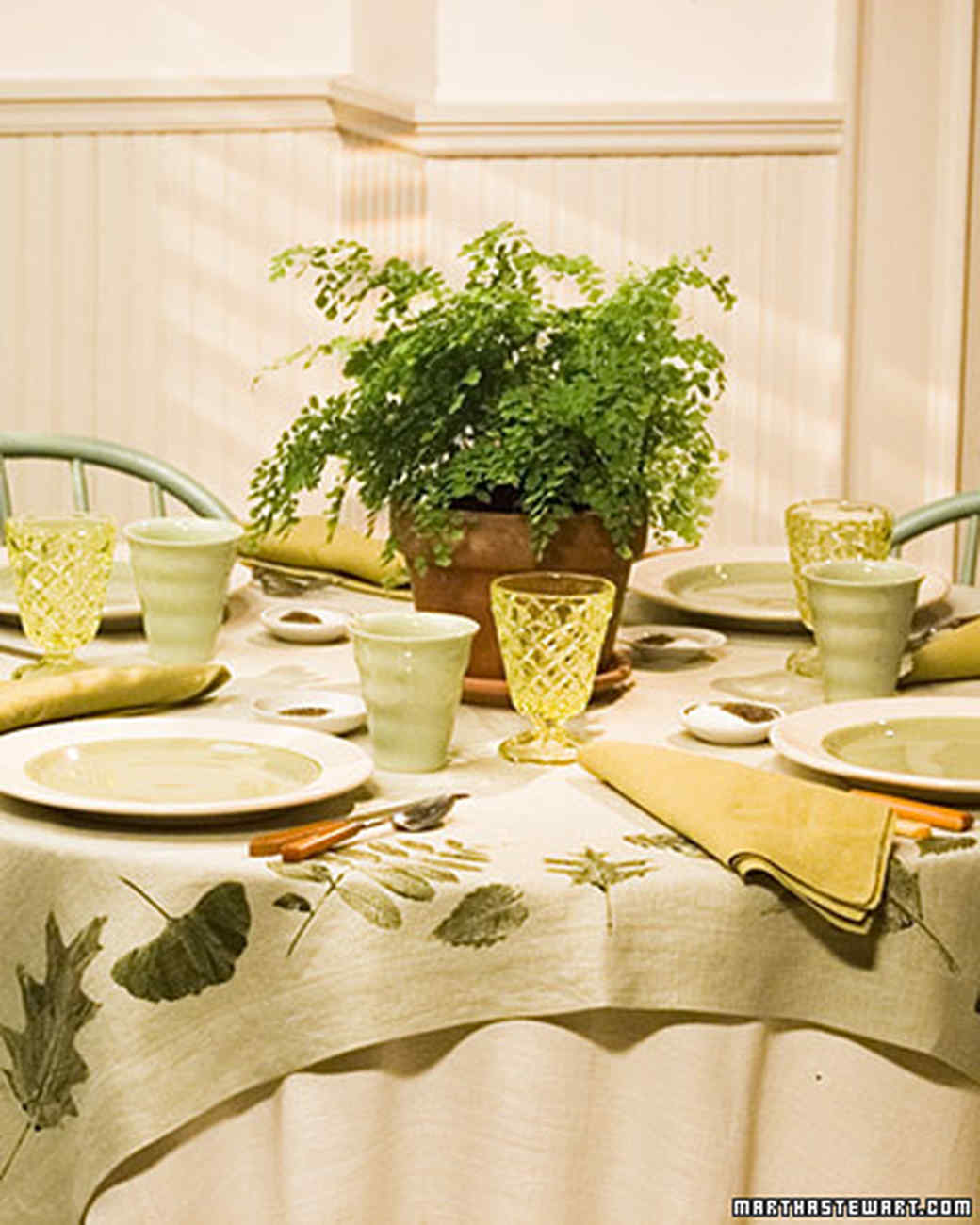 Leaf Print Tablecloth Martha Stewart leaf-print-tablecloth-martha-stewart