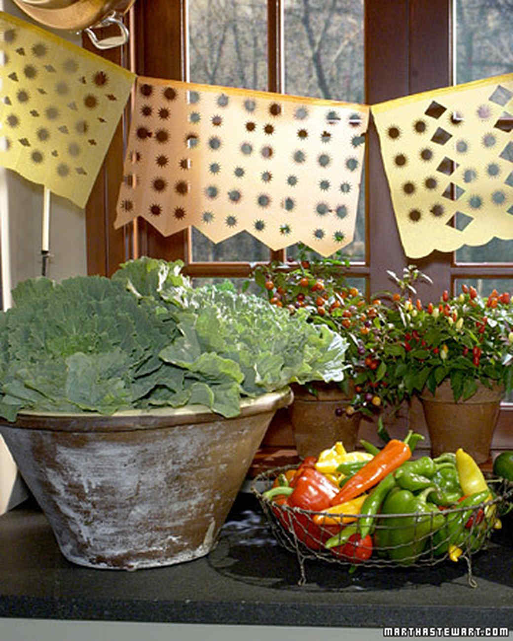 how to make mexican decorations with tissue paper Decorating ideas: tissue paper or crepe fringe share your favorite do-it-yourself and diy mexican fiesta party decorations previous post next post add comment. how to make mexican decorations with tissue paper Decorating ideas: tissue paper or crepe fringe share your favorite do-it-yourself and diy mexican fiesta party decorations previous post next post add comment.