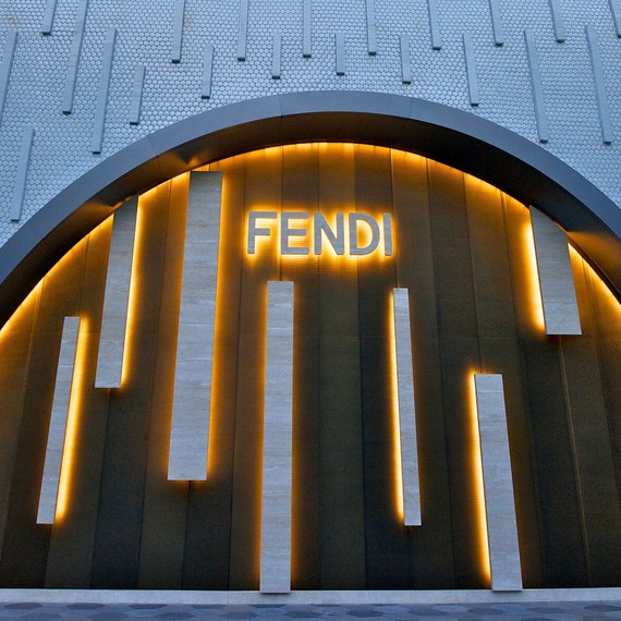 fendi-1216.jpg (skyword:375685)