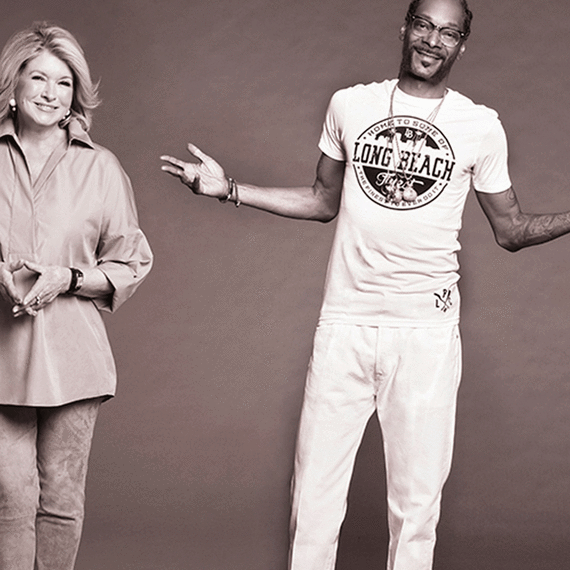 snoop-and-martha.gif (skyword:368122)