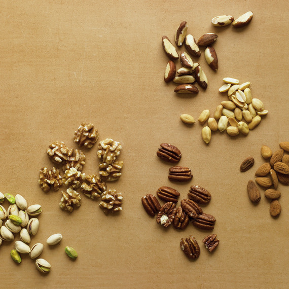 ba103257_1007_nuts.jpg