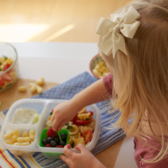 kids-lunch-box-0116.jpg (skyword:218788)