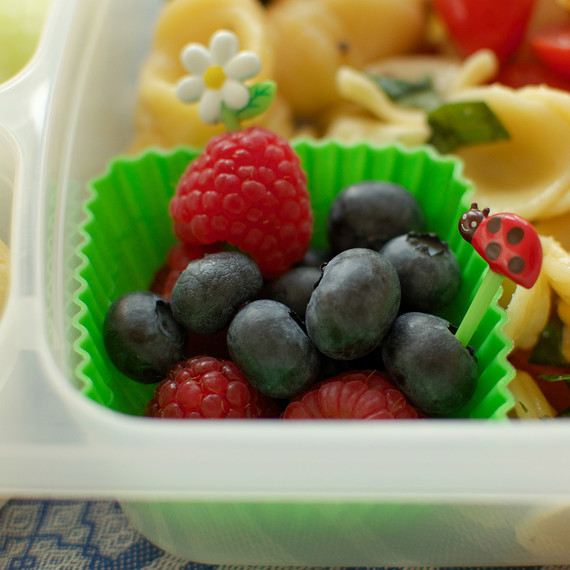 fruit-lunch-box-0116.jpg (skyword:218787)