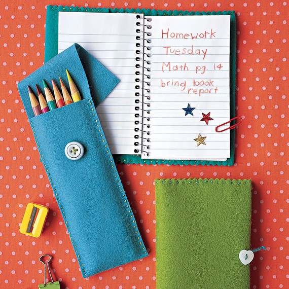 mka101536_wi08_pencase.jpg