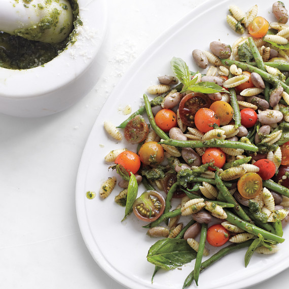 pesto-sauce-msld107999.jpg