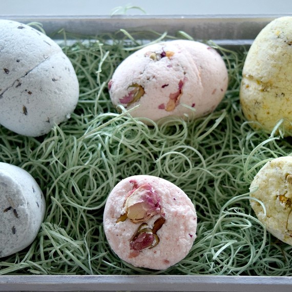 easter-bath-bombs6-0316.jpg (skyword:235102)