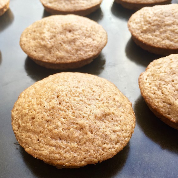 pumpkinspicejarcupcakes2_1015.jpg (skyword:196359)