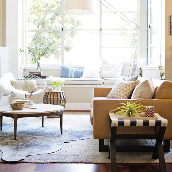 apartment-34-before-1-0815.jpg (skyword:187347)