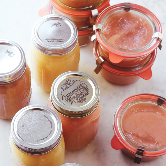 applesauce-jar-0323-d110680.jpg