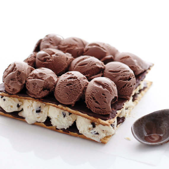 med106884_0311_des_matzo_ht.jpg