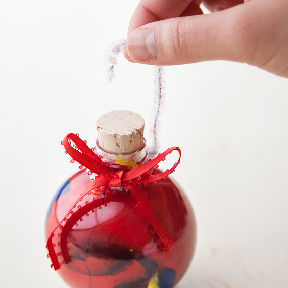 Christmas Craft for Kids: Swirly Christmas Ornaments | Martha Stewart