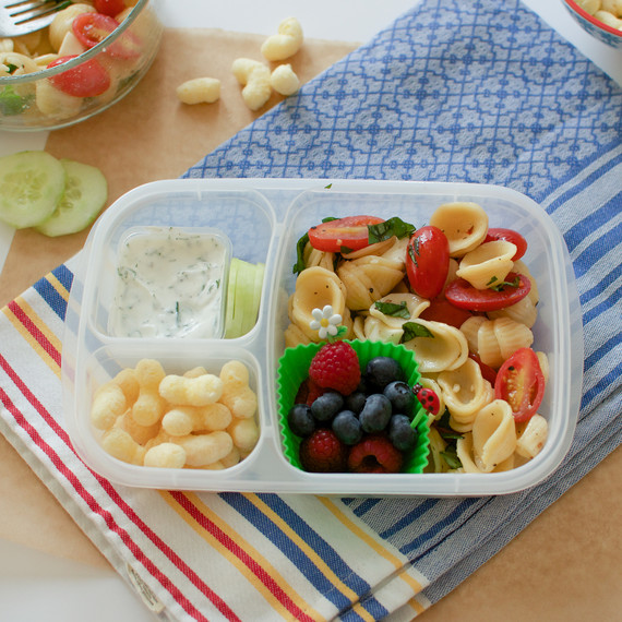easy-school-lunches-01090105.jpg (skyword:218781)
