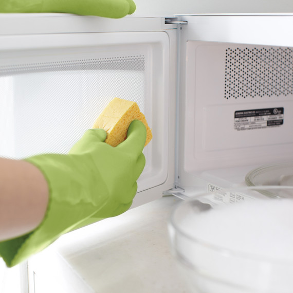 mld106991_0411_microwavecl77.jpg