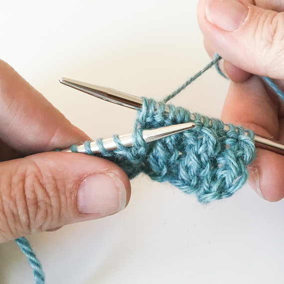 mock-cable-ribbing-0915-9641.jpg (skyword:188670)