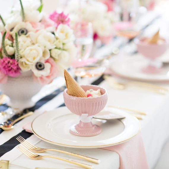 graduation-party-table-setting.jpg