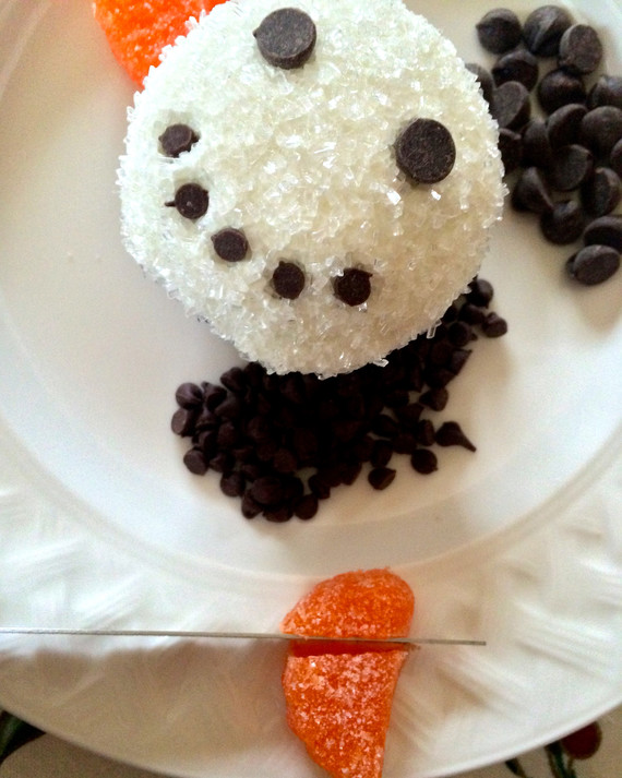 realitybites-snowman-cupcake-7-1214.jpg
