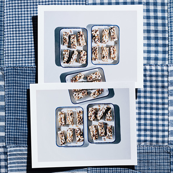 coconut-cowboy-bars-s01-0015-d112928.jpg