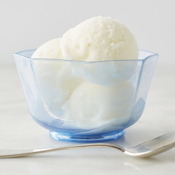 buttermilk-ice-cream-168-vert-d113085.jpg